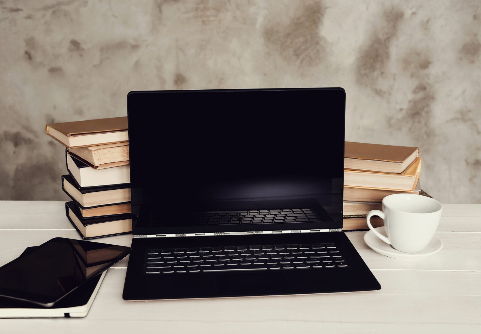 Best Laptops for Law Students 2024 Law for Human